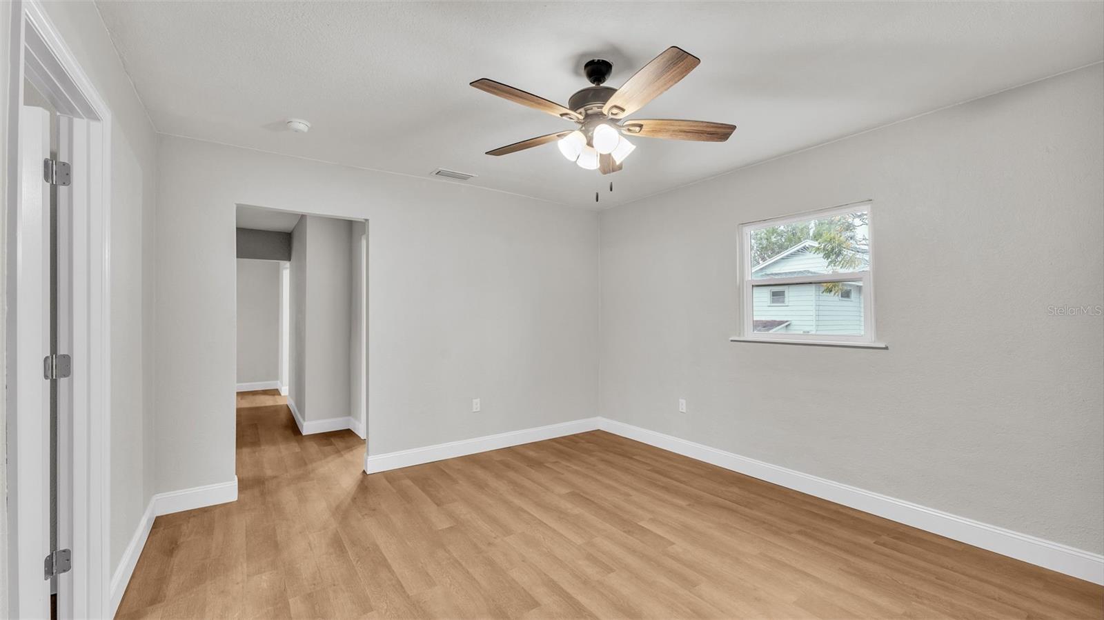 865 S 9TH AVE