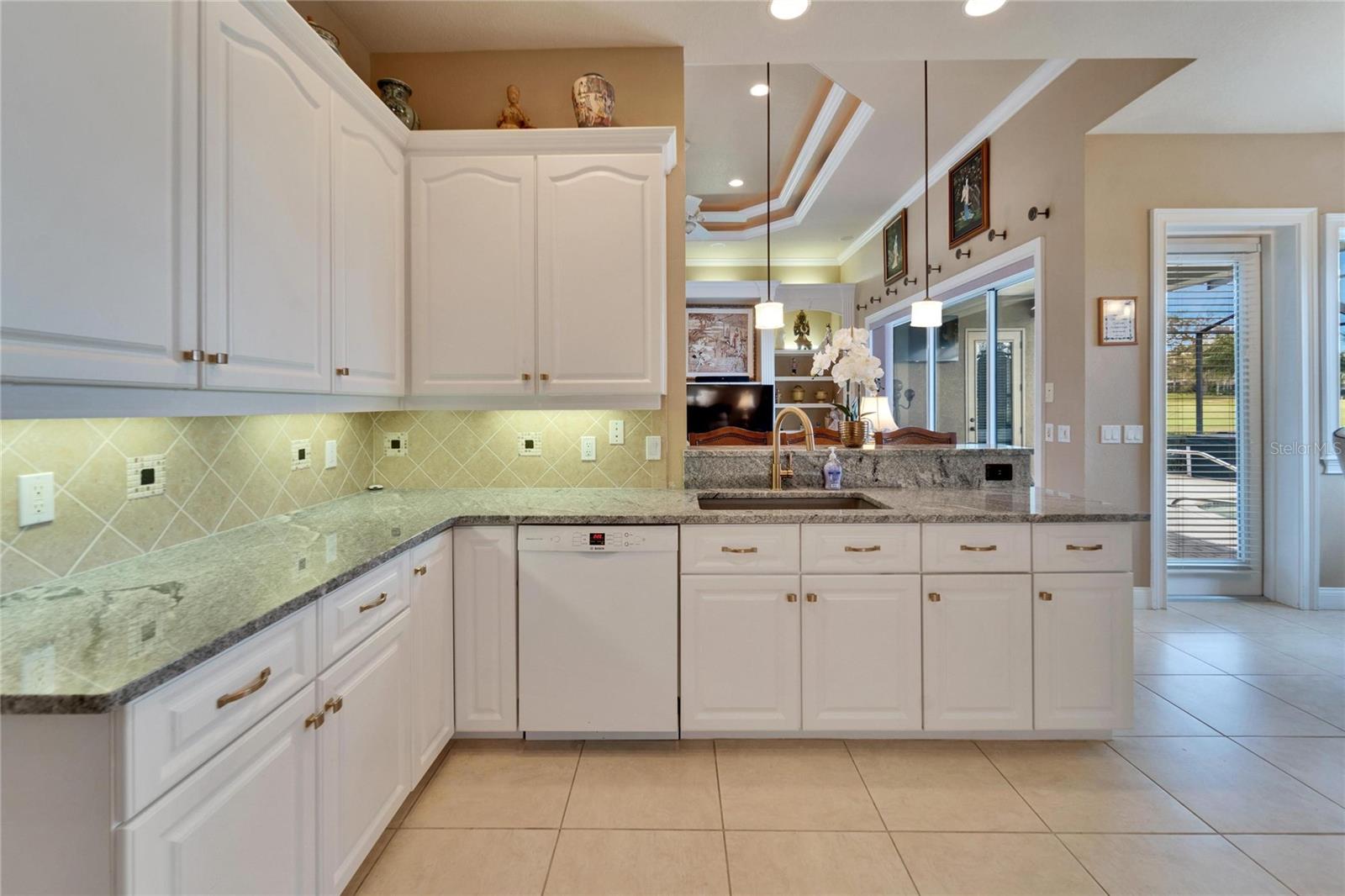 565 OSPREY LANDING DR