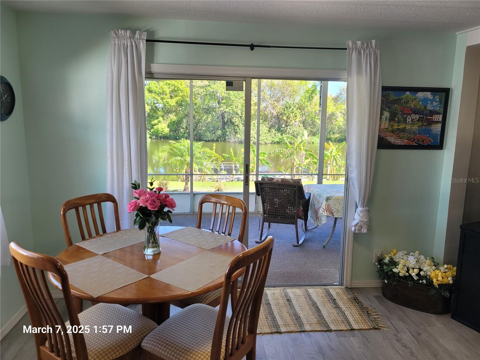 1810 BLUE LAKE DR