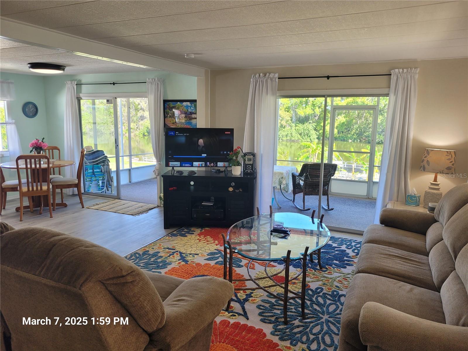 1810 BLUE LAKE DR