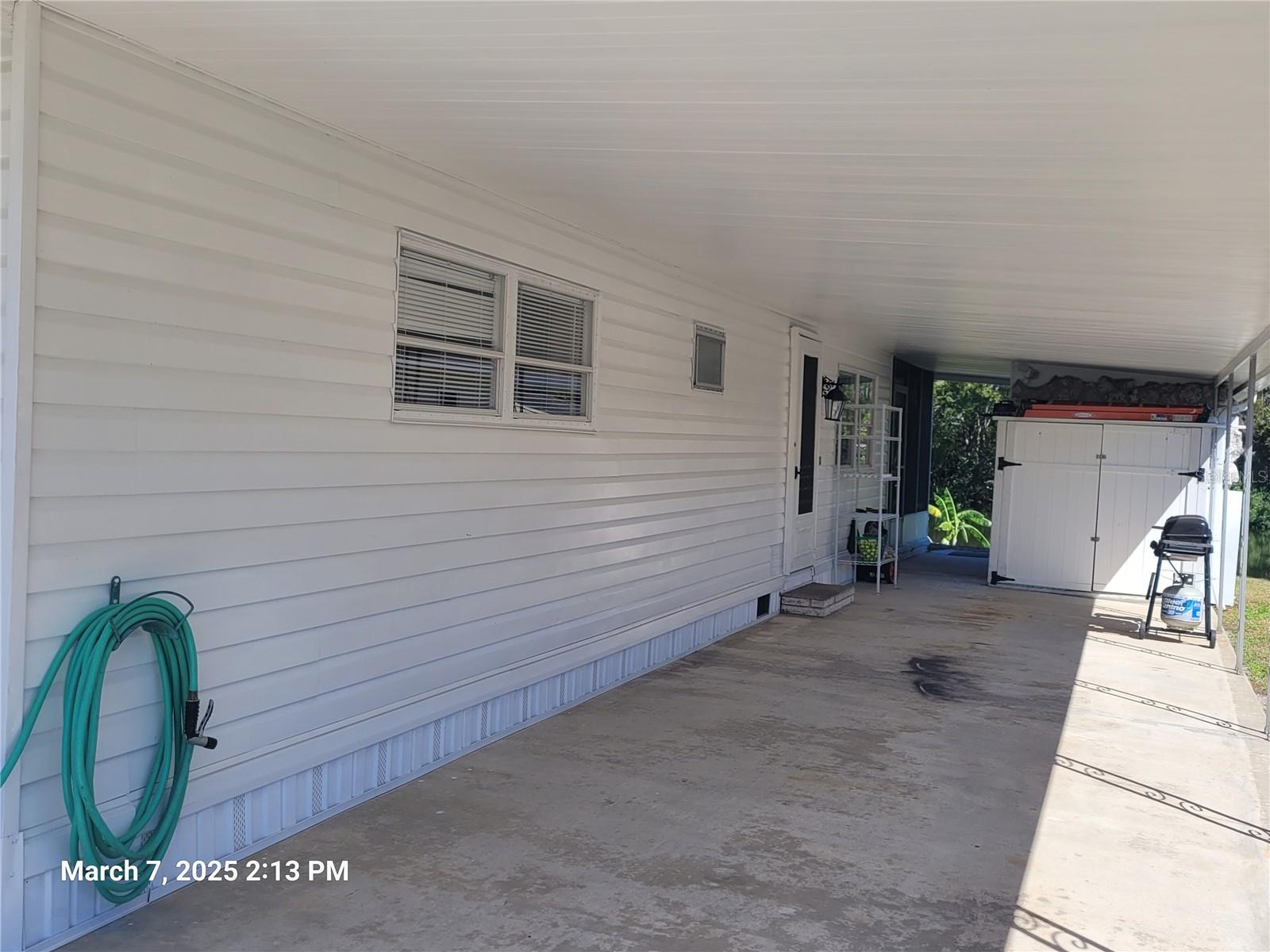 1810 BLUE LAKE DR