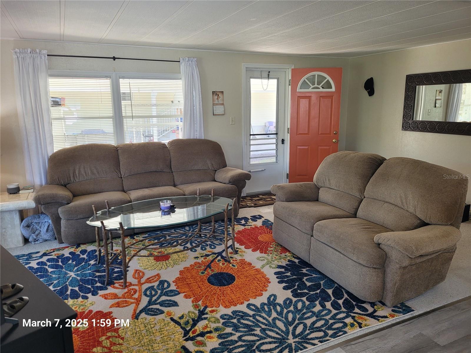 1810 BLUE LAKE DR