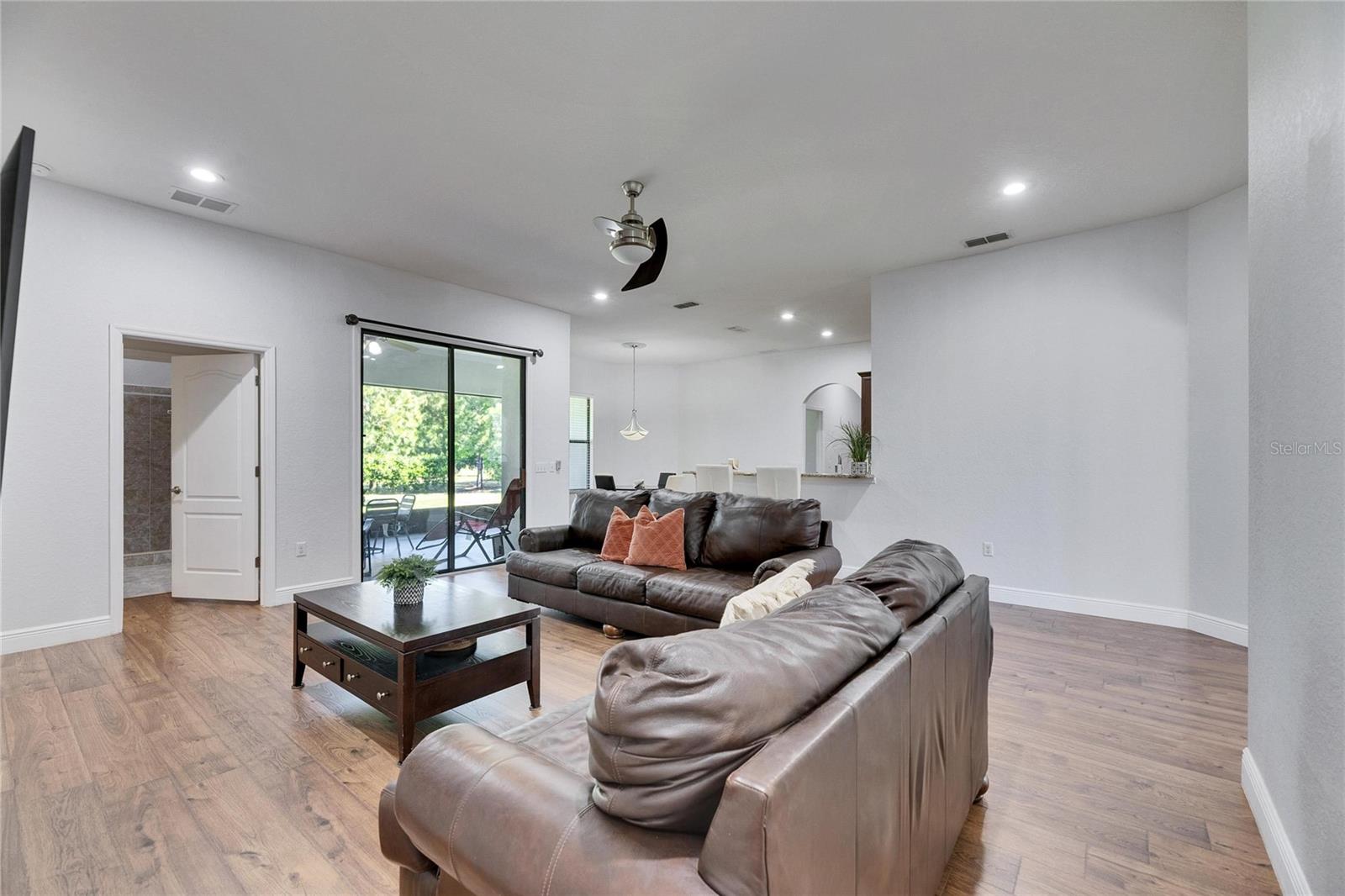 1232 EVERGREEN PARK CIR