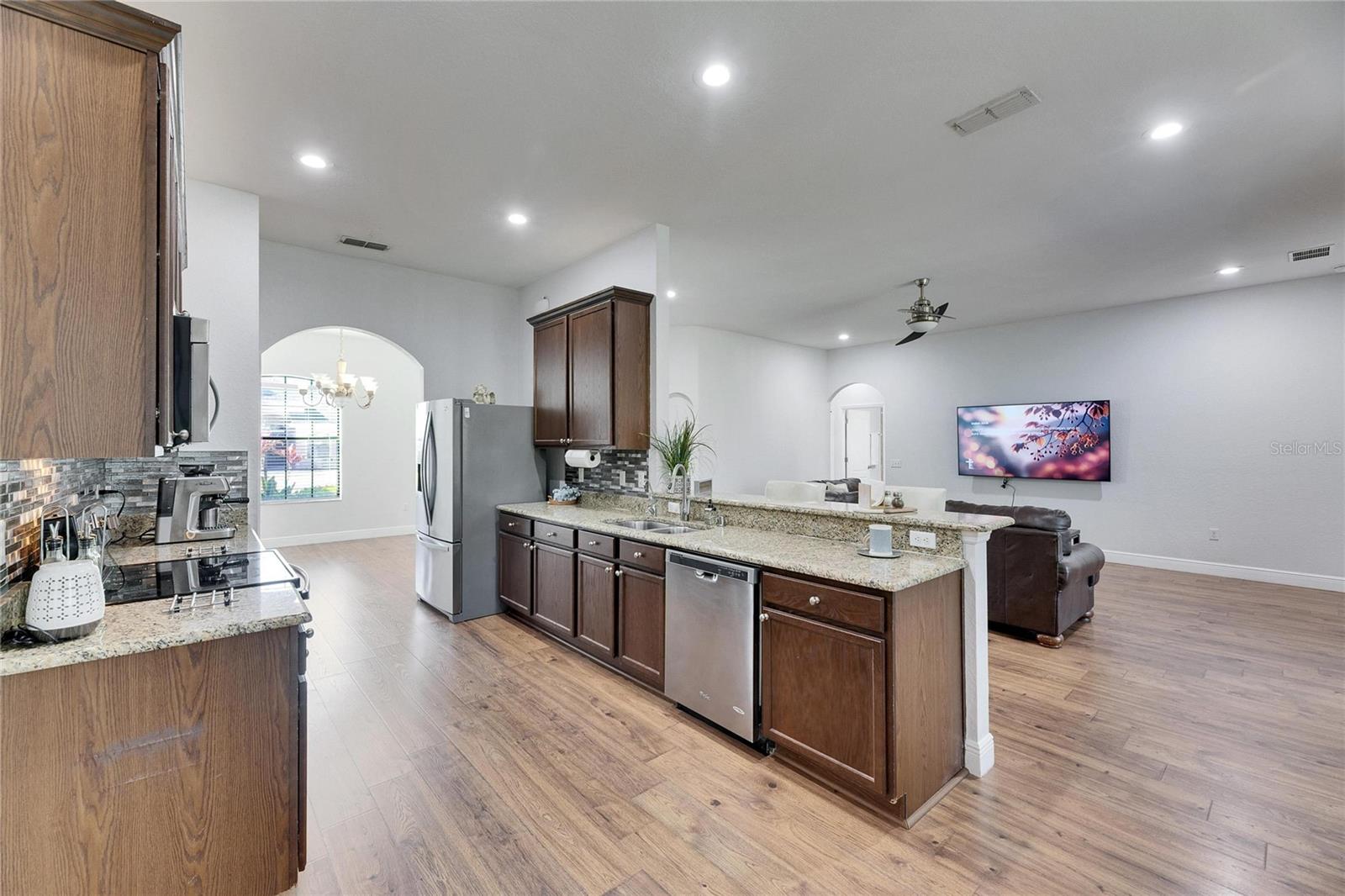 1232 EVERGREEN PARK CIR