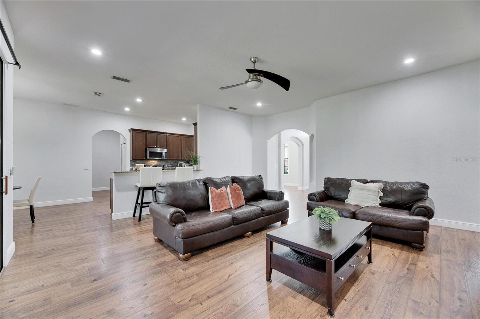 1232 EVERGREEN PARK CIR