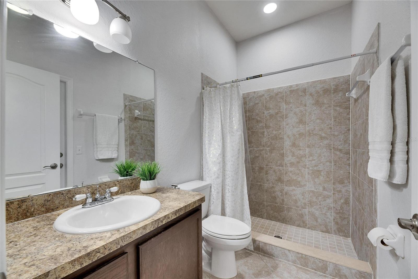 1232 EVERGREEN PARK CIR