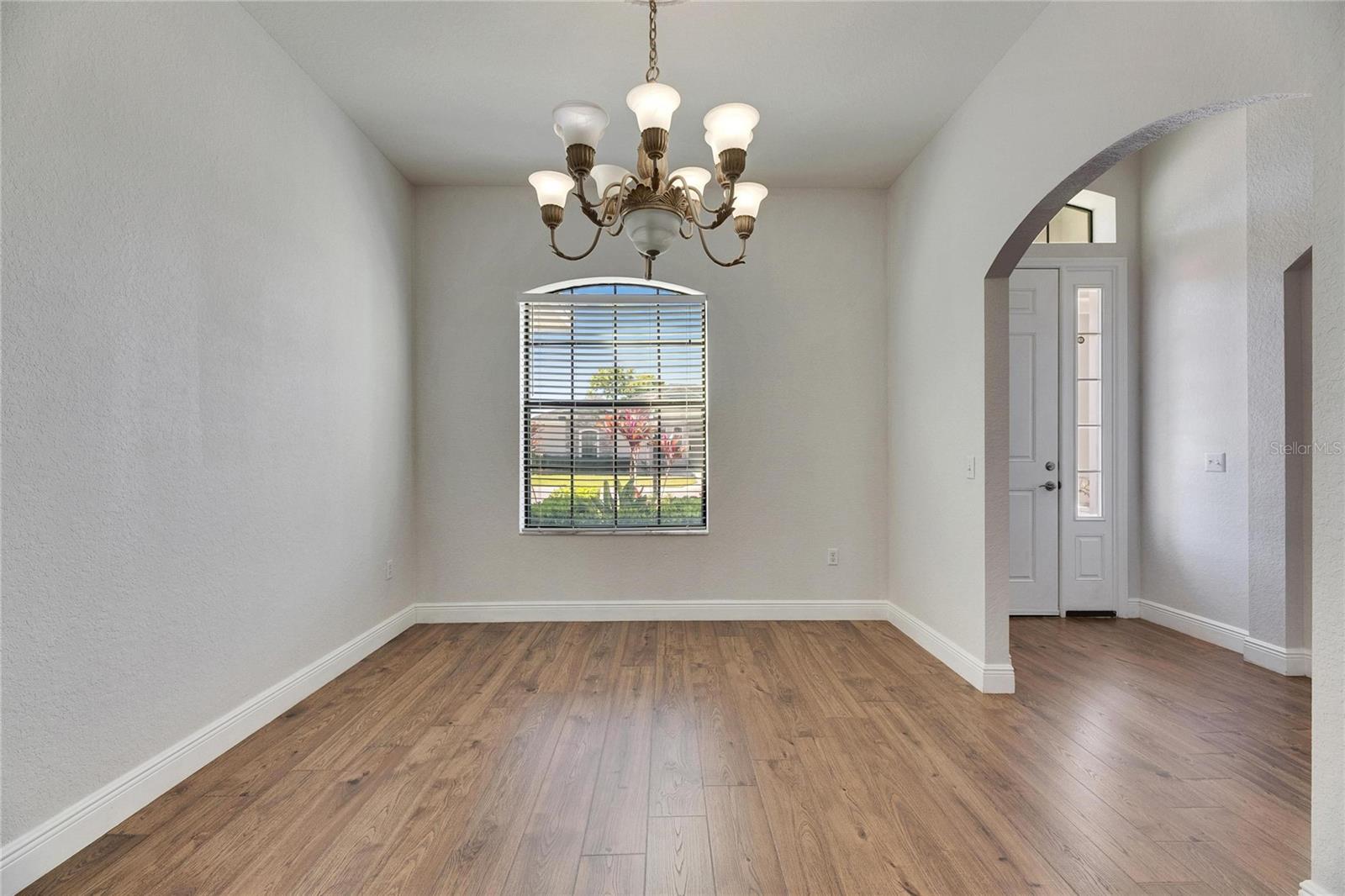 1232 EVERGREEN PARK CIR