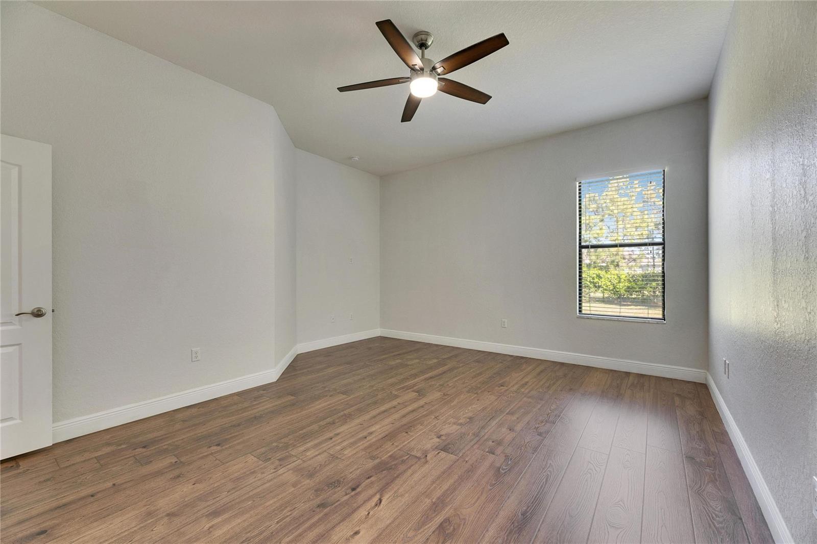 1232 EVERGREEN PARK CIR