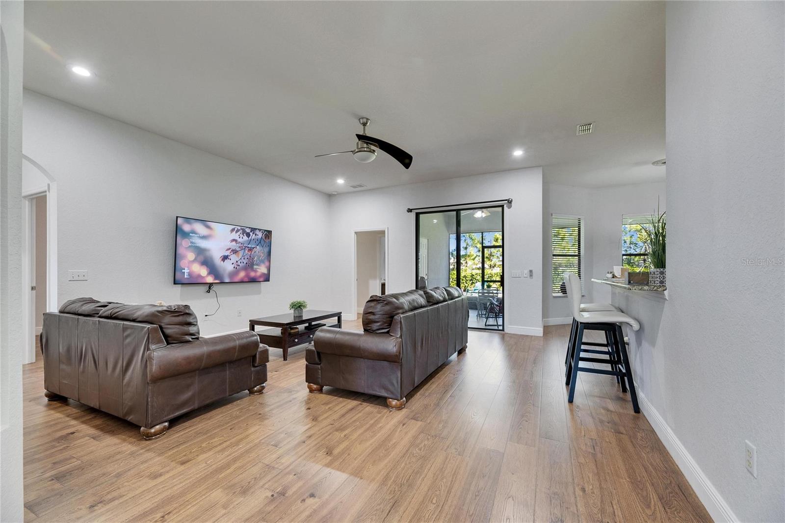 1232 EVERGREEN PARK CIR