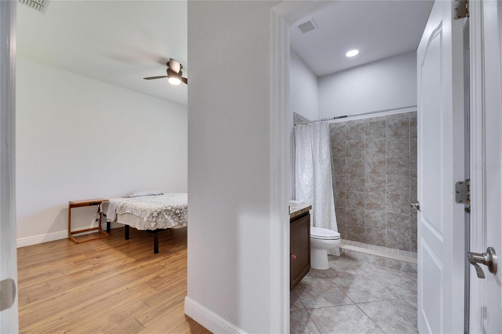 1232 EVERGREEN PARK CIR