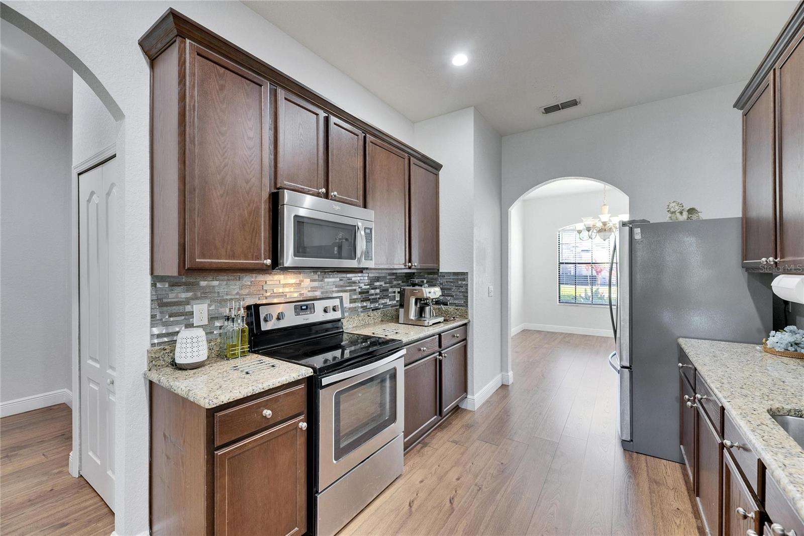 1232 EVERGREEN PARK CIR