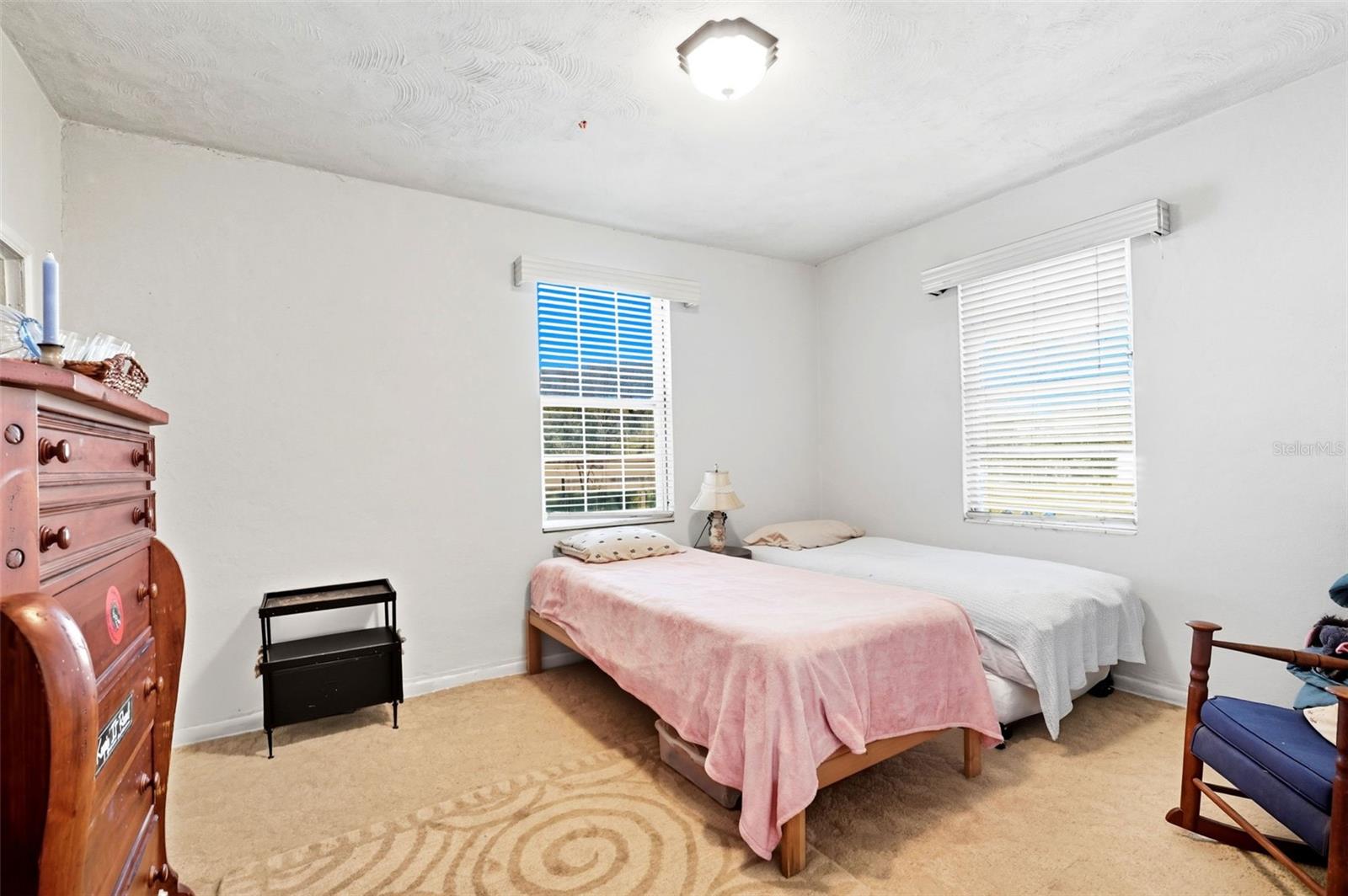 3229 W BELLA VISTA ST