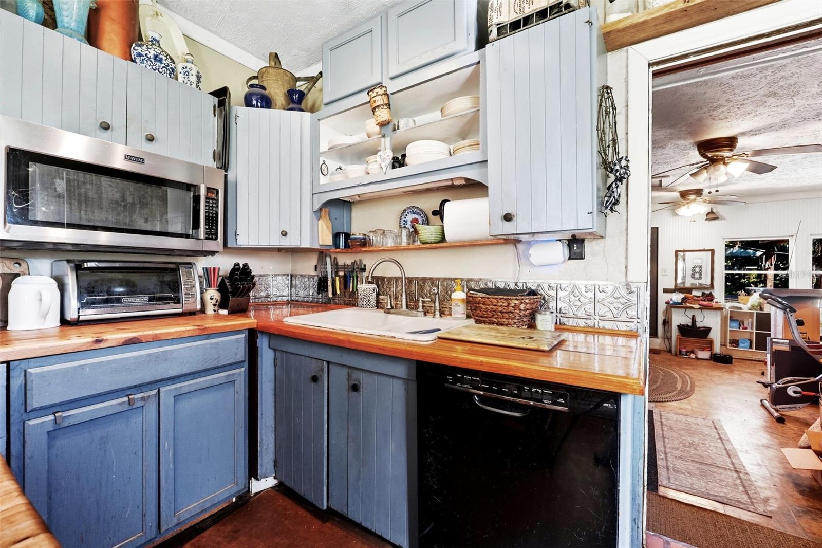 3229 W BELLA VISTA ST