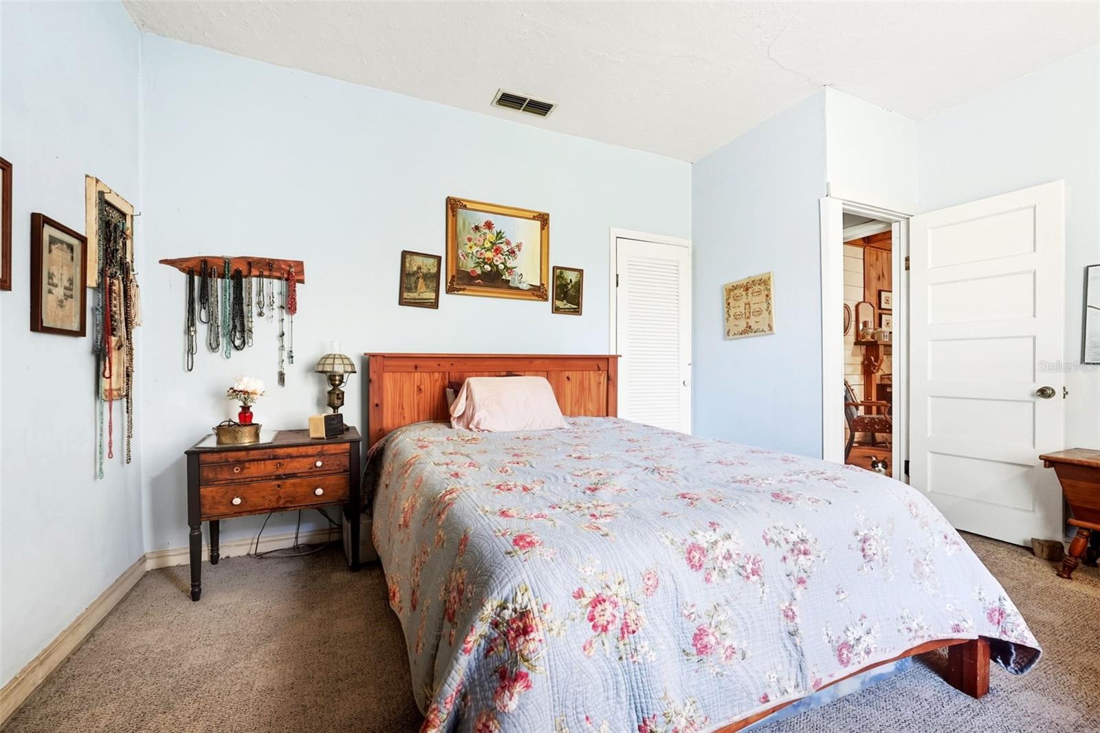 3229 W BELLA VISTA ST