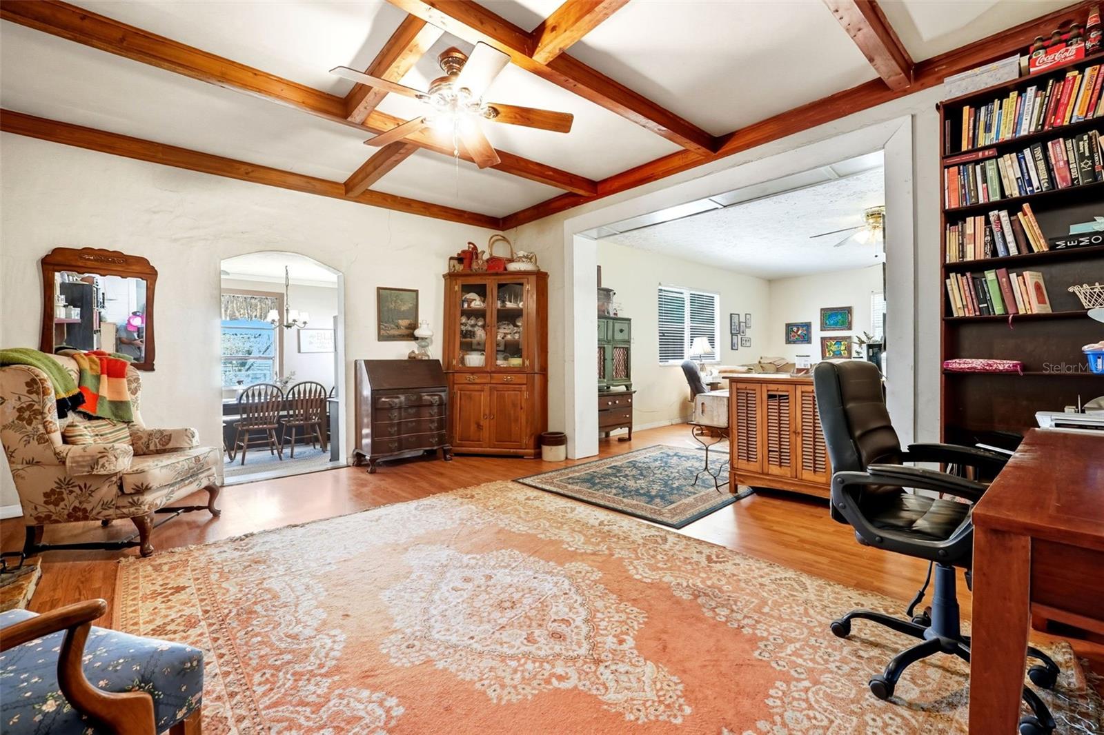 3229 W BELLA VISTA ST