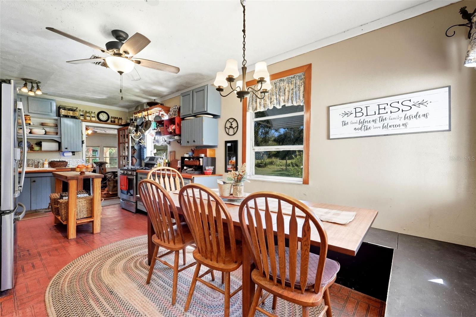 3229 W BELLA VISTA ST