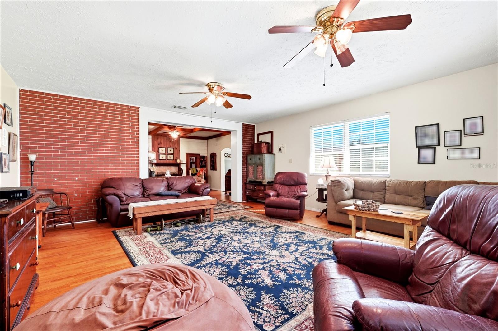 3229 W BELLA VISTA ST