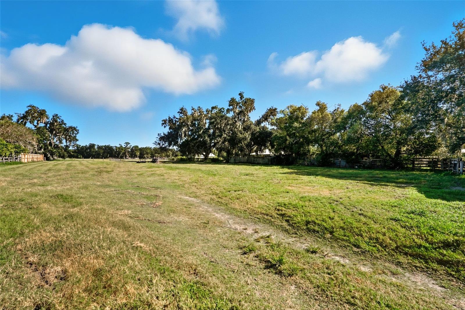 3229 W BELLA VISTA ST