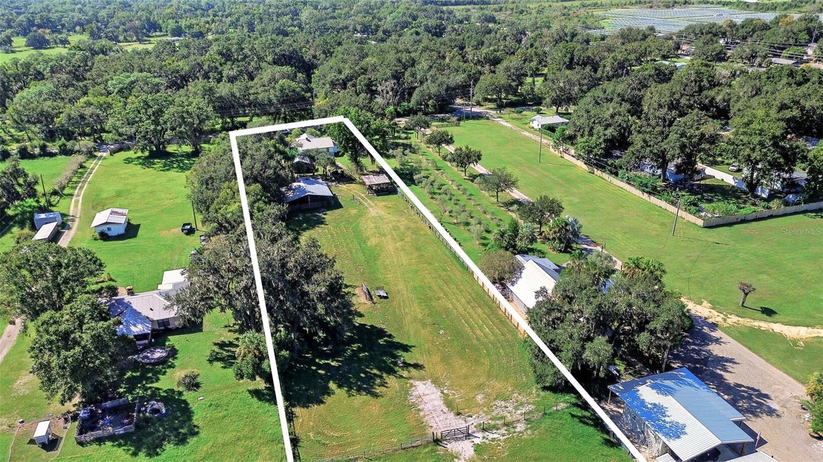 3229 W BELLA VISTA ST