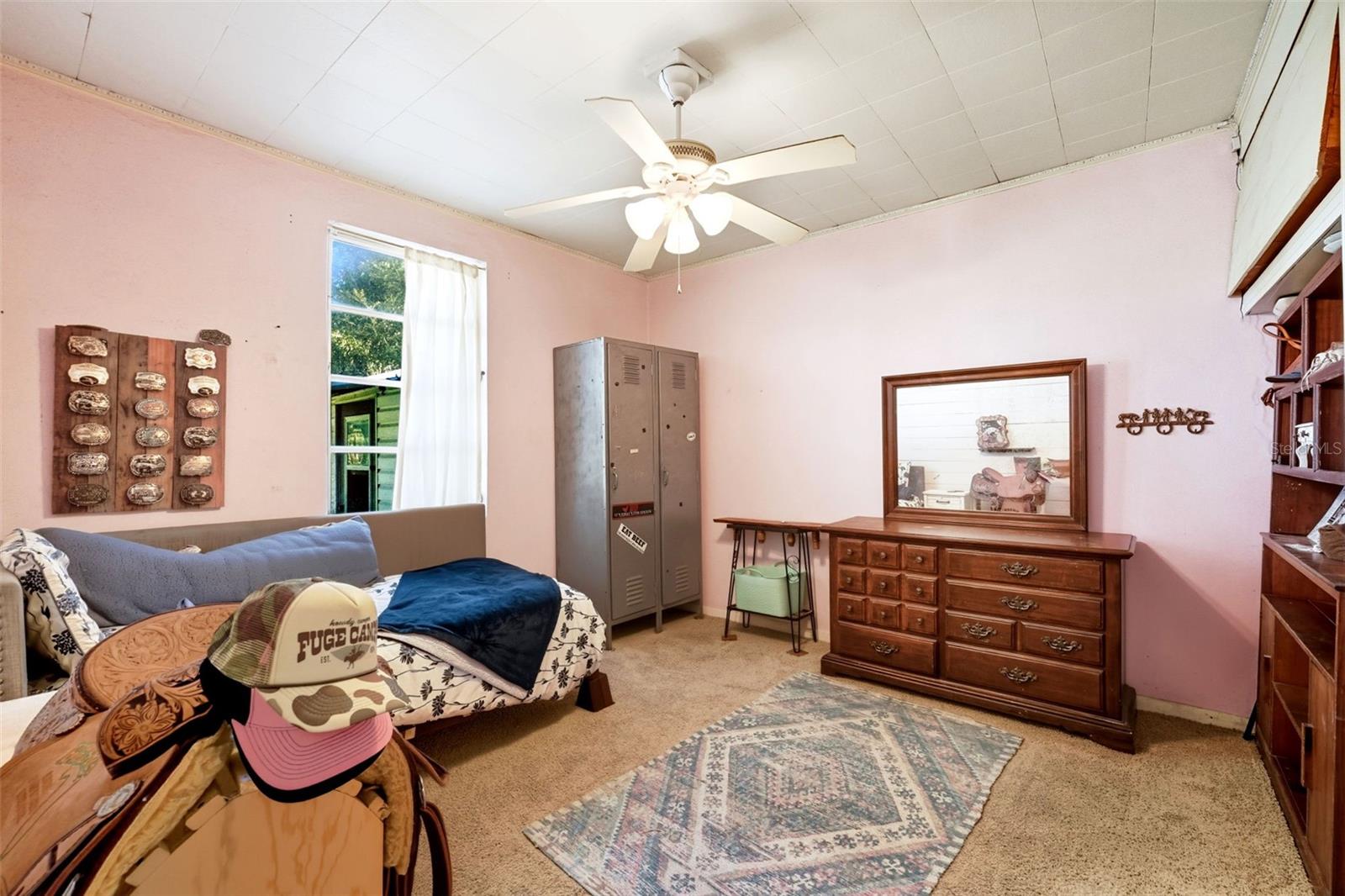 3229 W BELLA VISTA ST