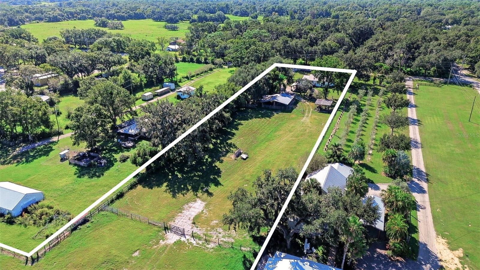 3229 W BELLA VISTA ST