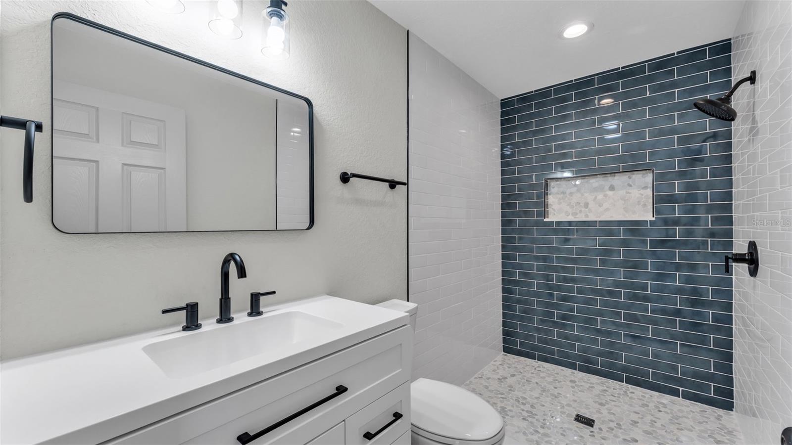 5322 FORESTBROOK DR E