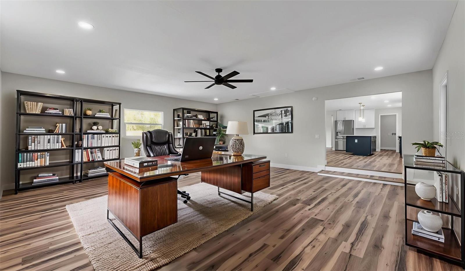 5322 FORESTBROOK DR E