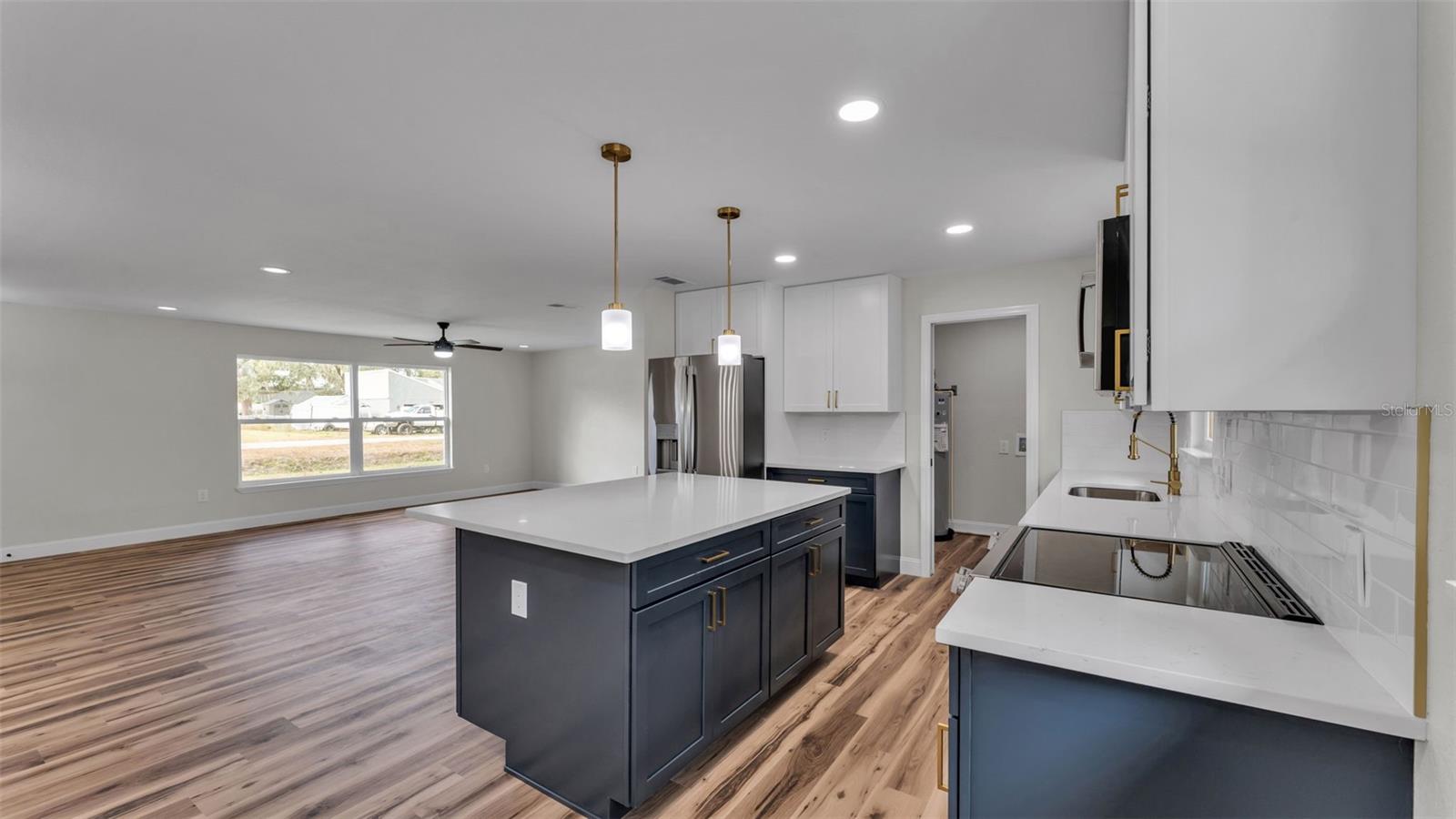 5322 FORESTBROOK DR E