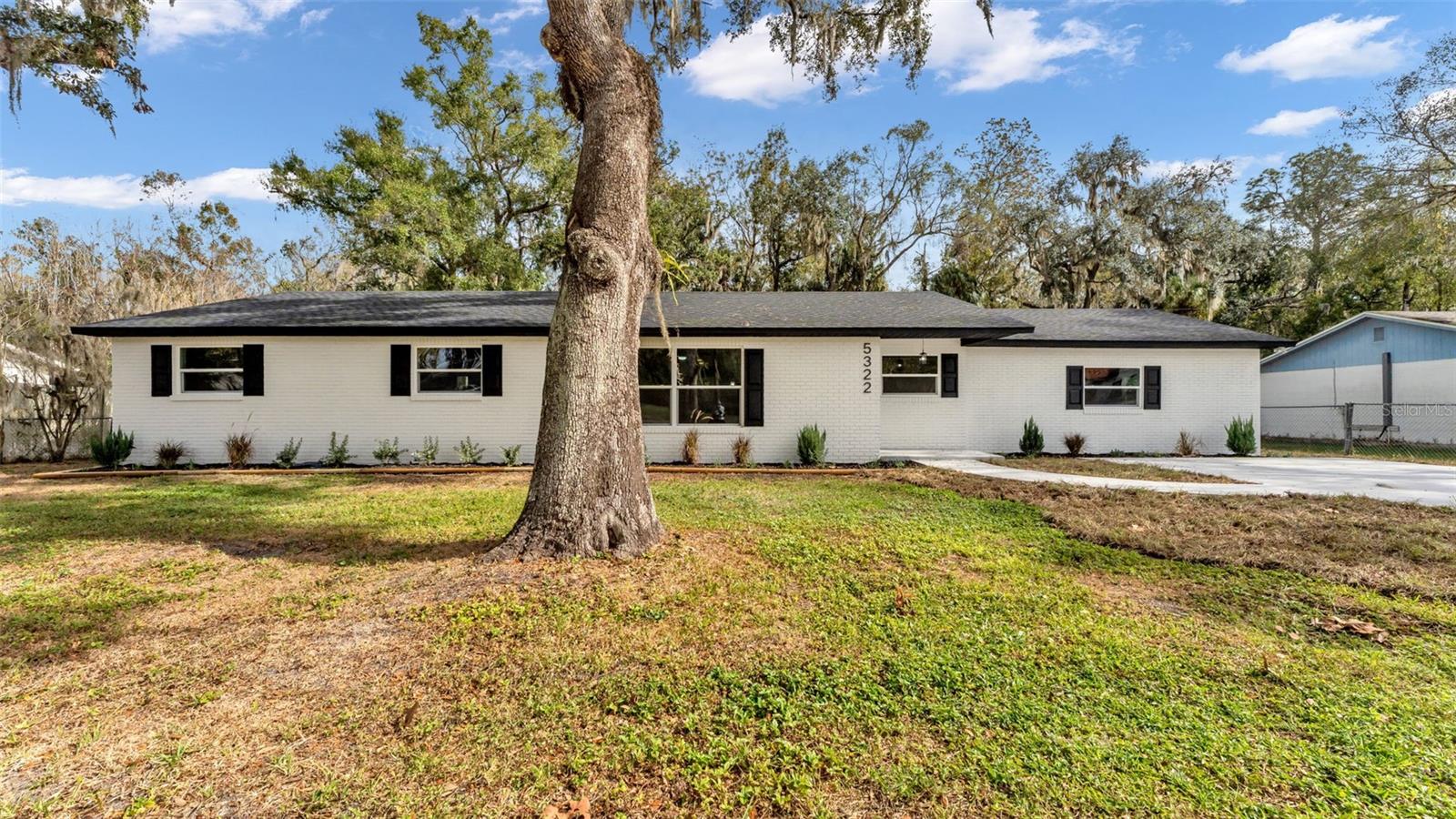 5322 FORESTBROOK DR E