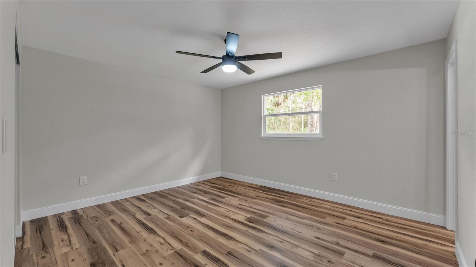 5322 FORESTBROOK DR E