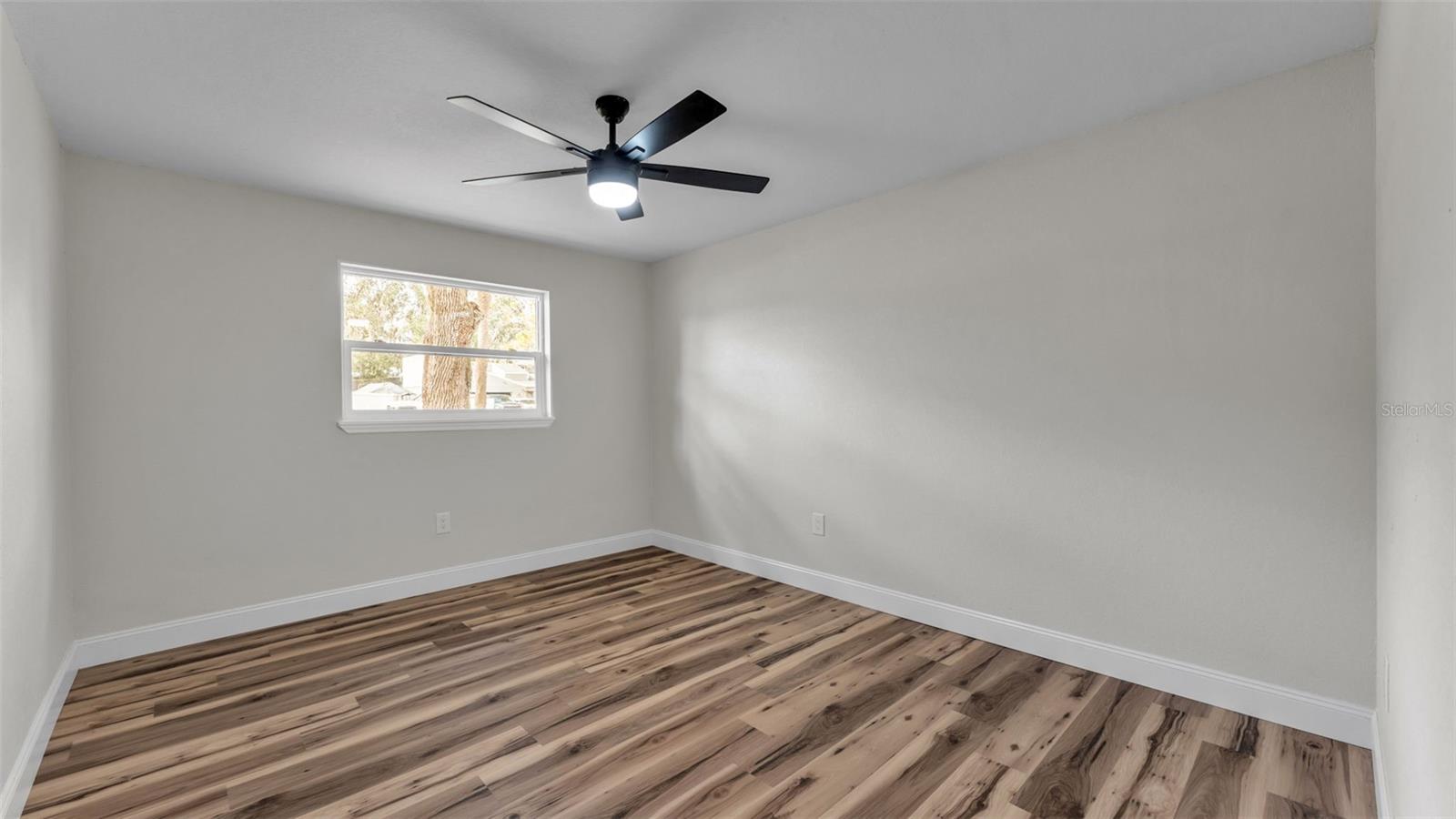 5322 FORESTBROOK DR E