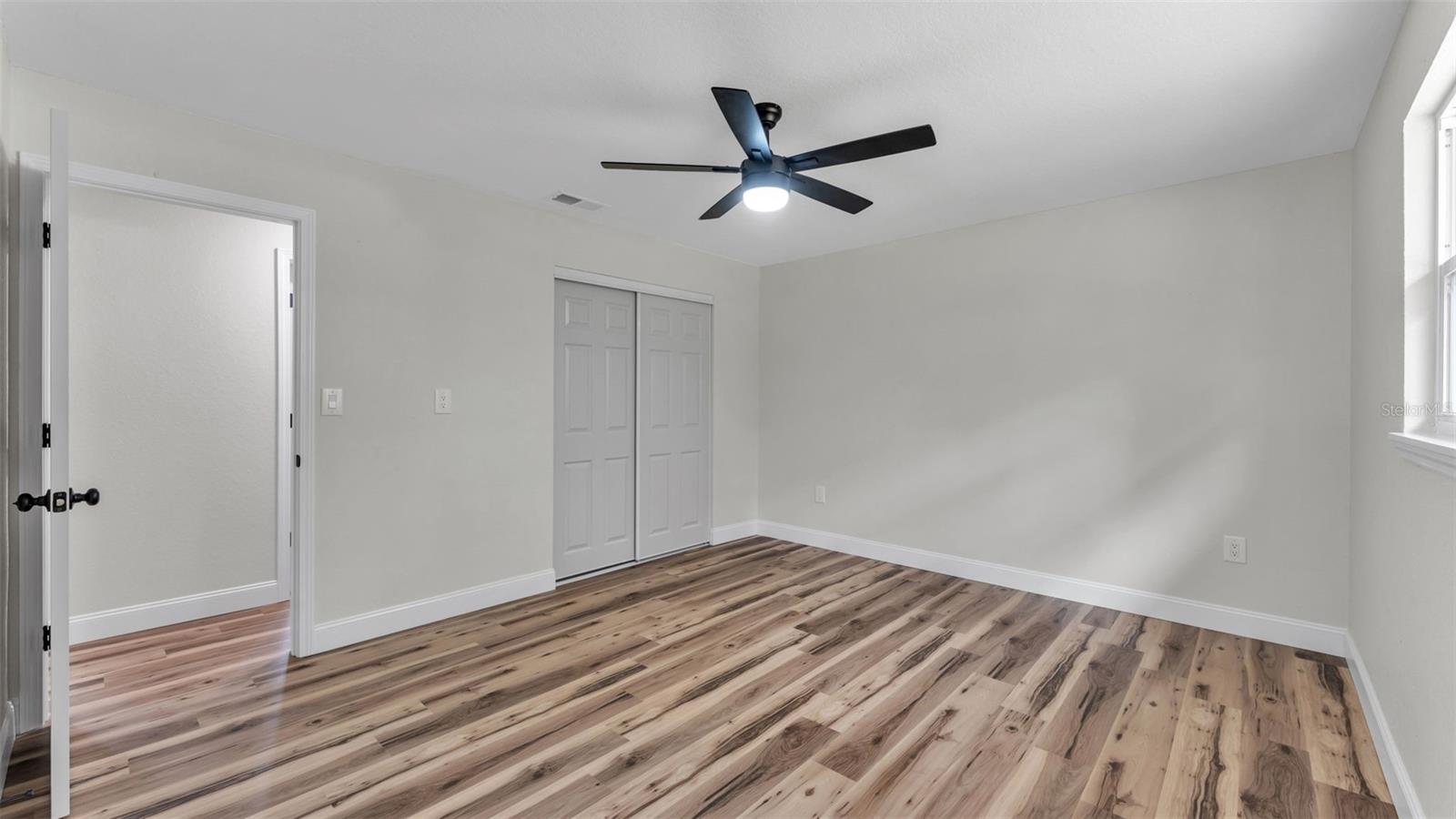 5322 FORESTBROOK DR E