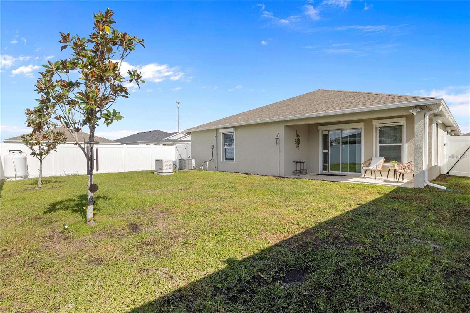 1591 MATTIE POINTE PL