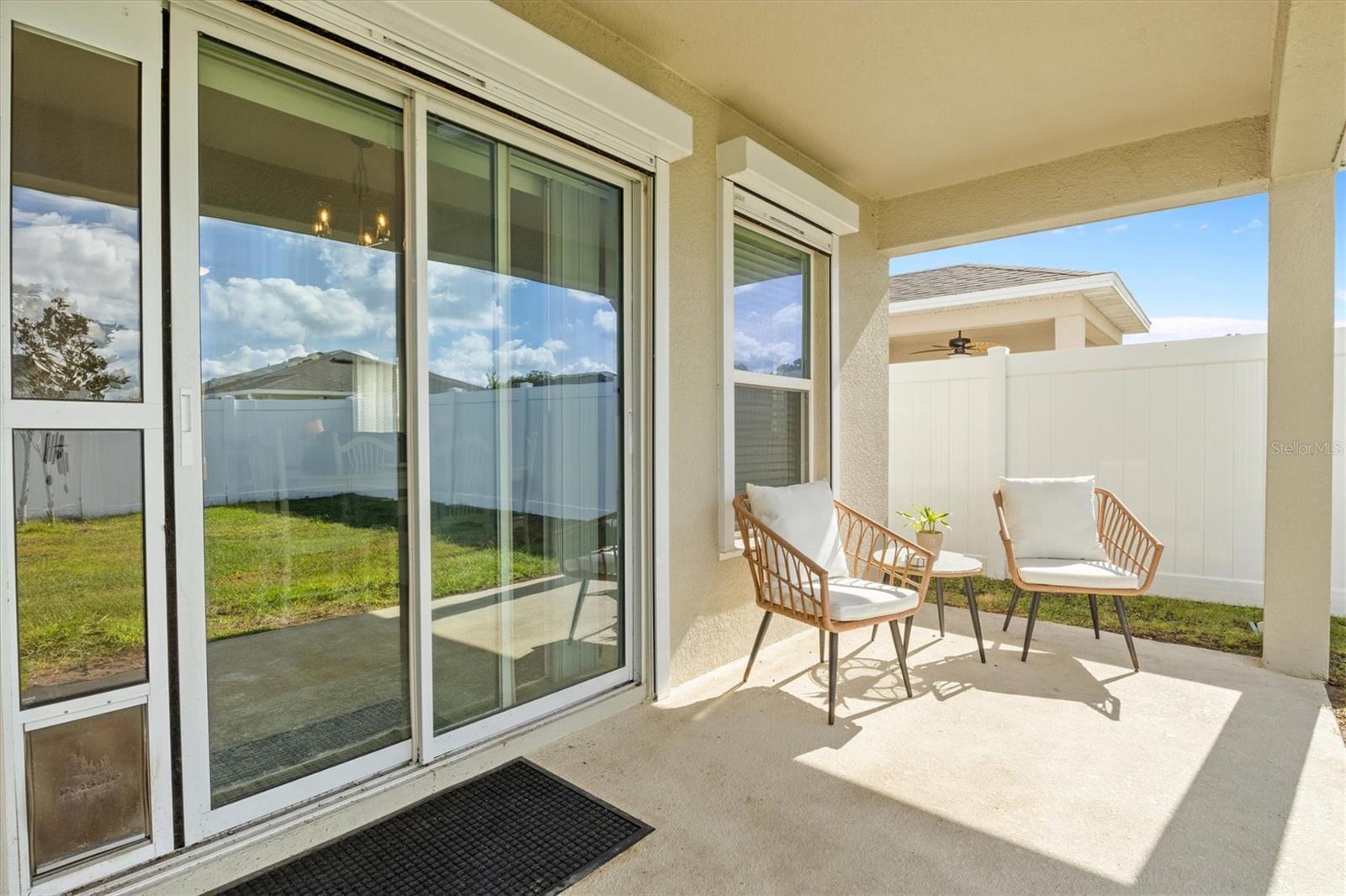 1591 MATTIE POINTE PL