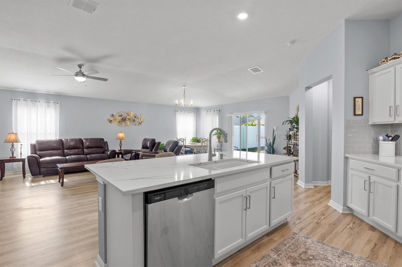 1591 MATTIE POINTE PL