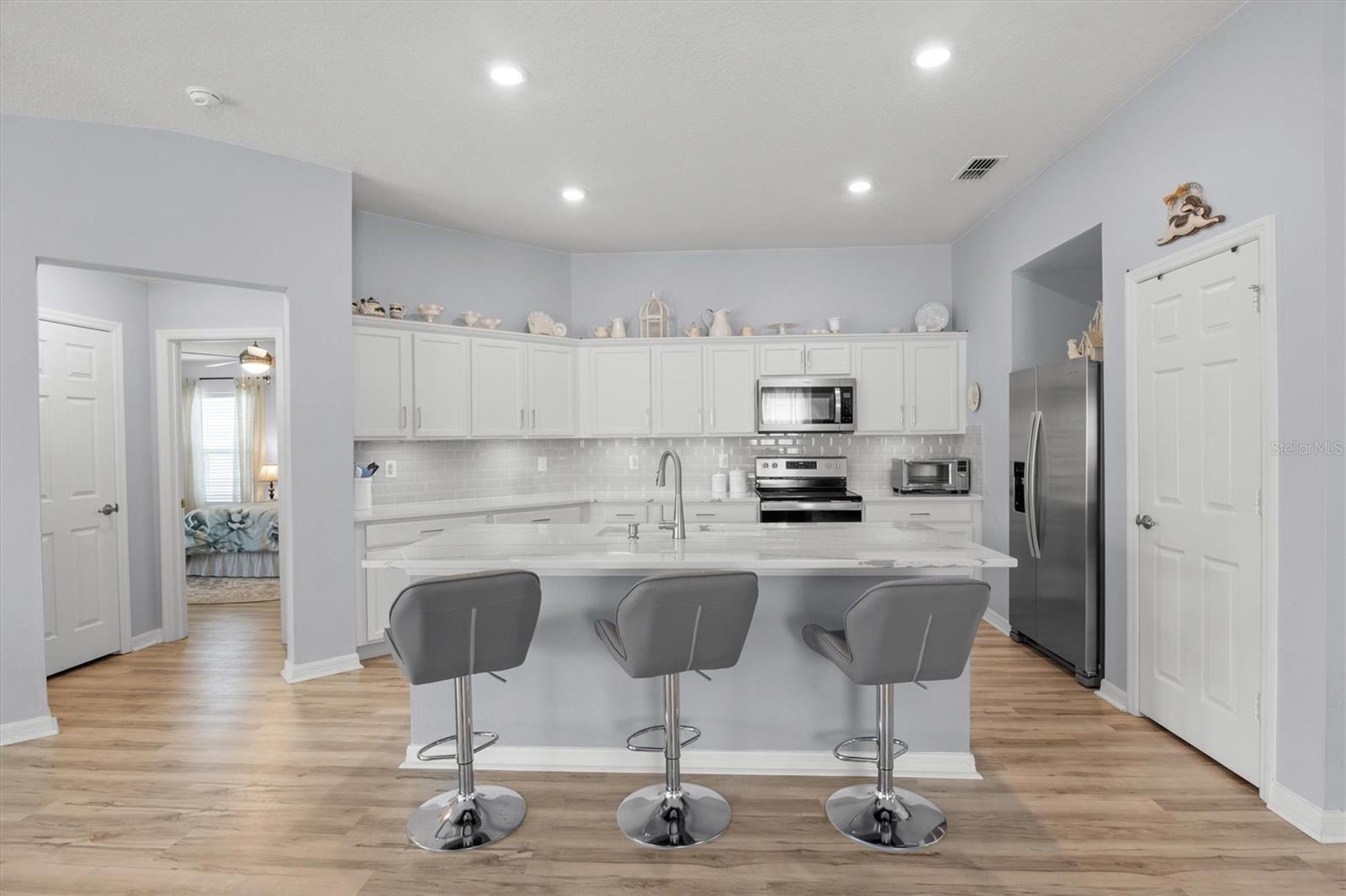 1591 MATTIE POINTE PL