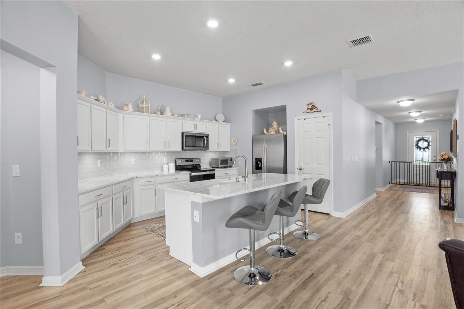 1591 MATTIE POINTE PL