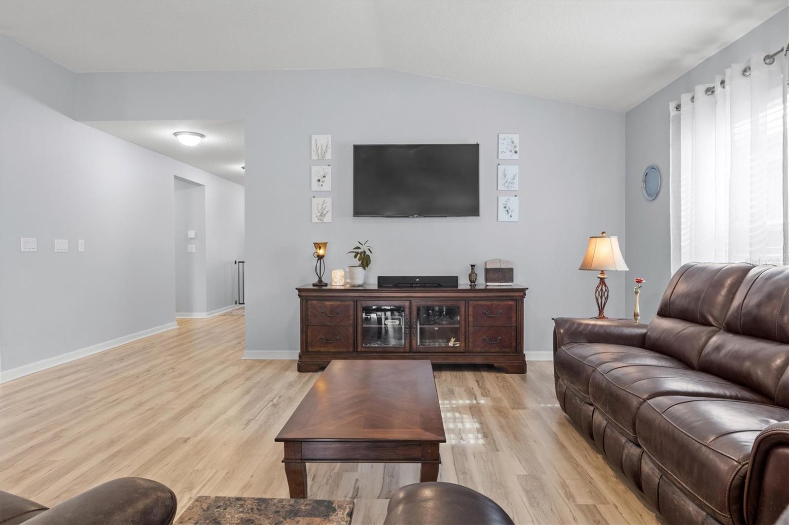 1591 MATTIE POINTE PL