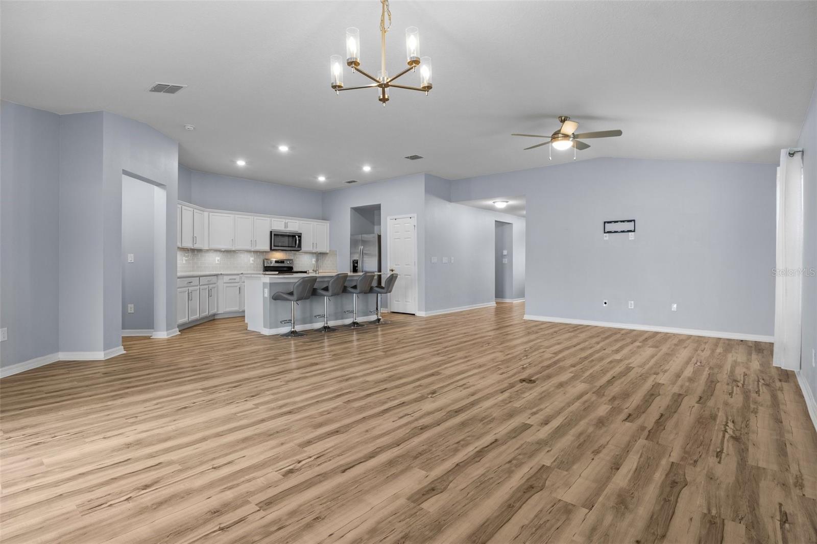 1591 MATTIE POINTE PL