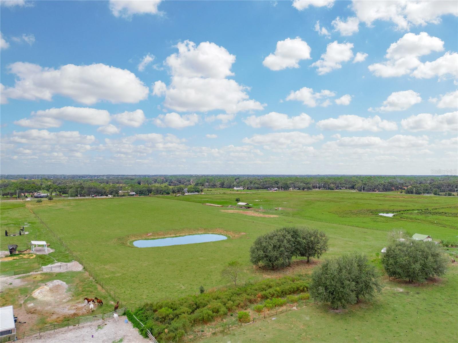 4025 W BELLA VISTA ST