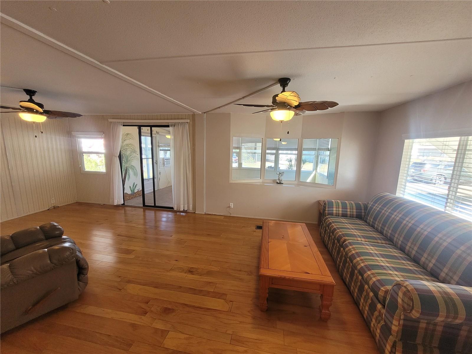 3039 SEGO LN