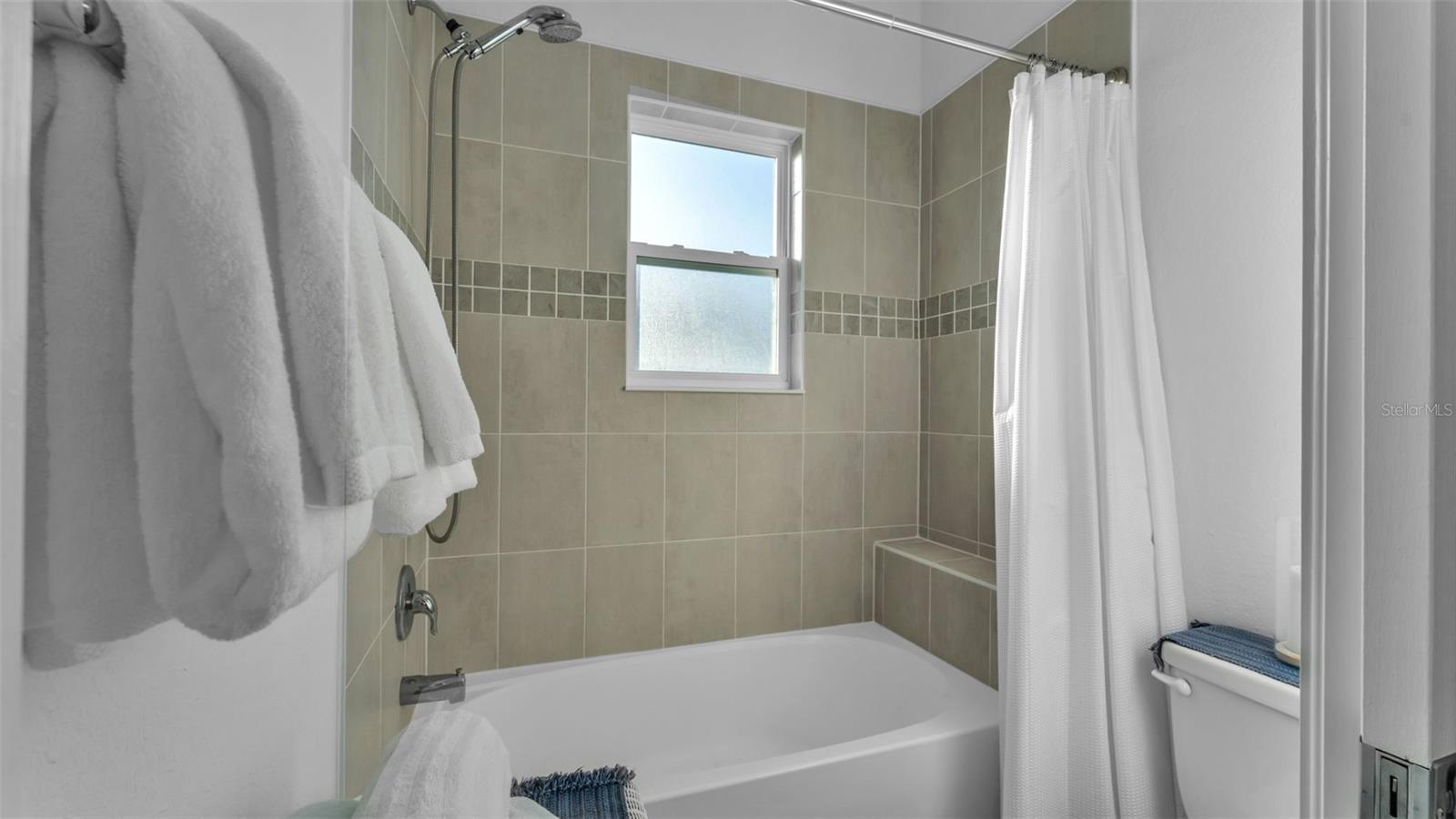 330 TRAVELERS CREEK DR