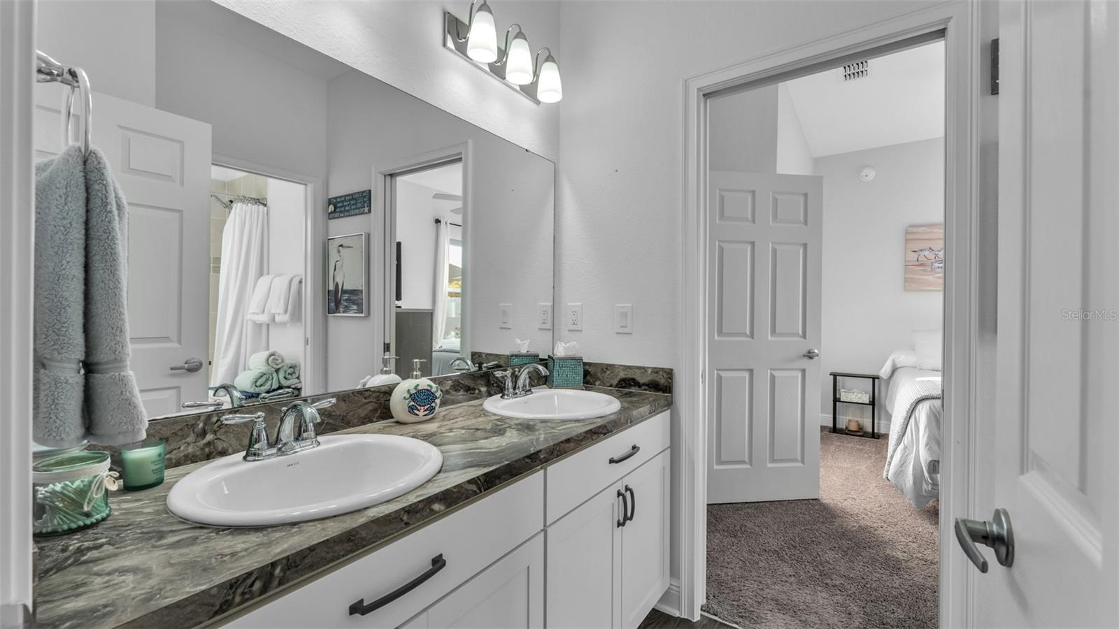 330 TRAVELERS CREEK DR
