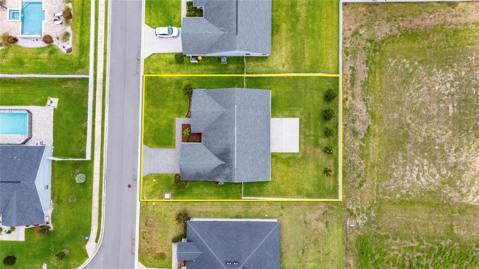 3039 PEARLY DR