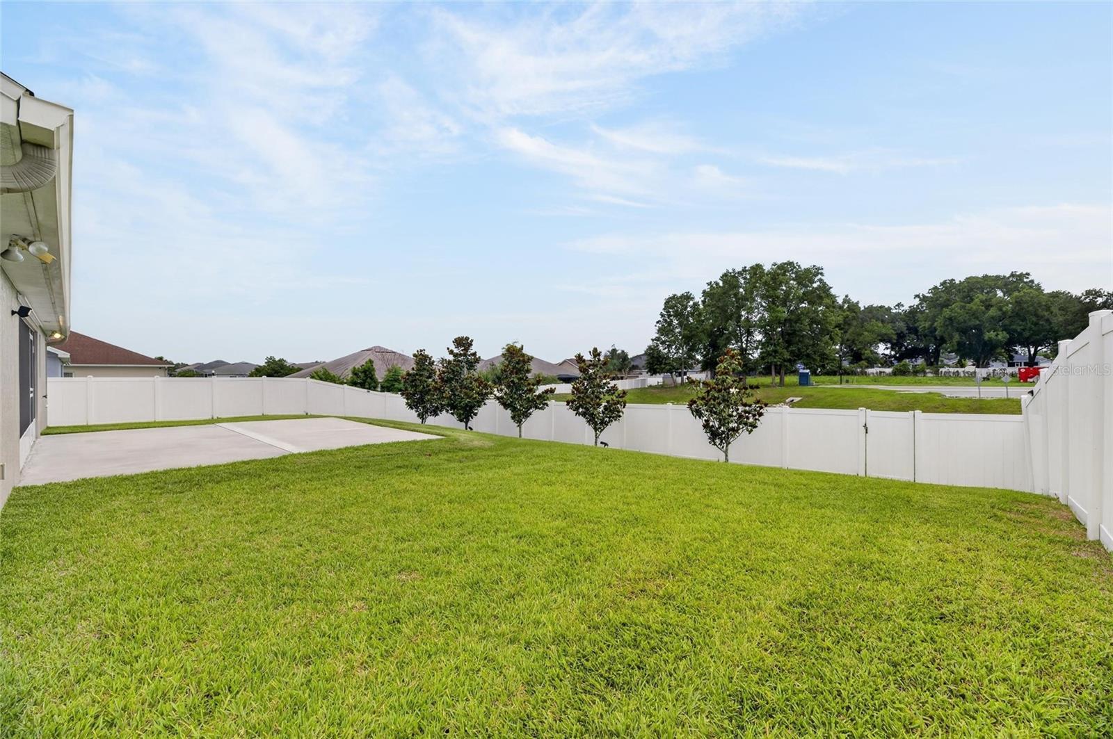 3039 PEARLY DR