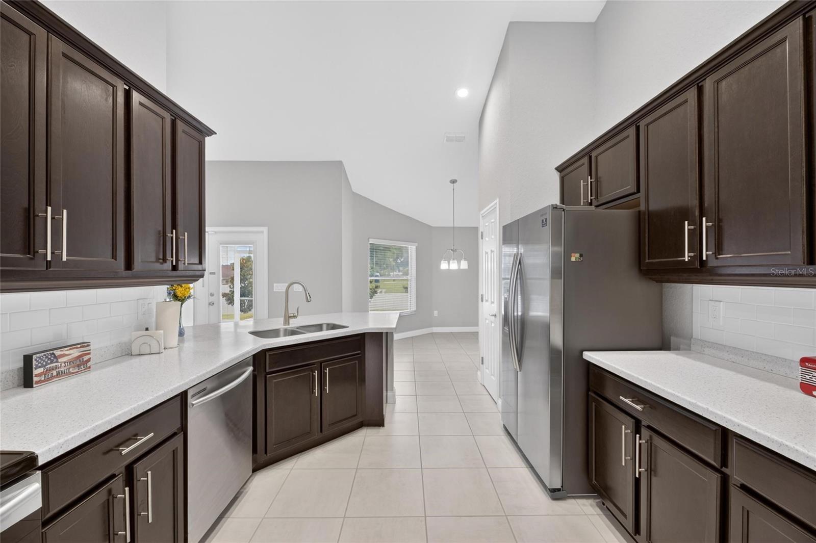 3039 PEARLY DR