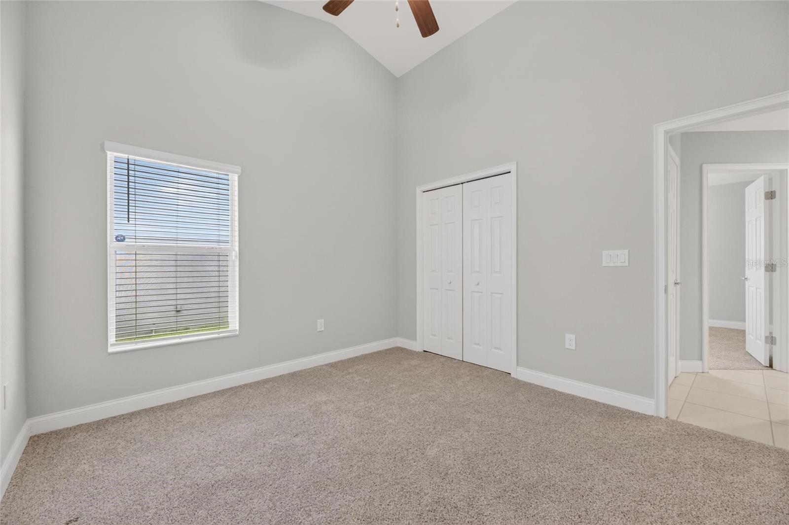 3039 PEARLY DR