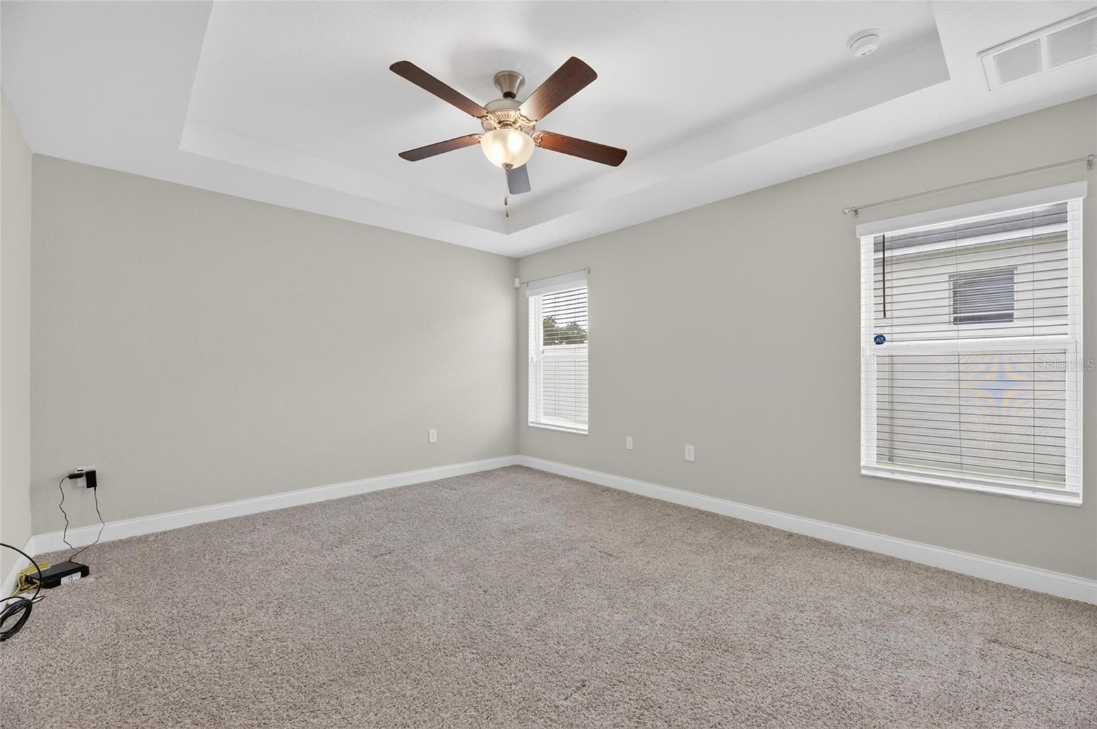 3039 PEARLY DR