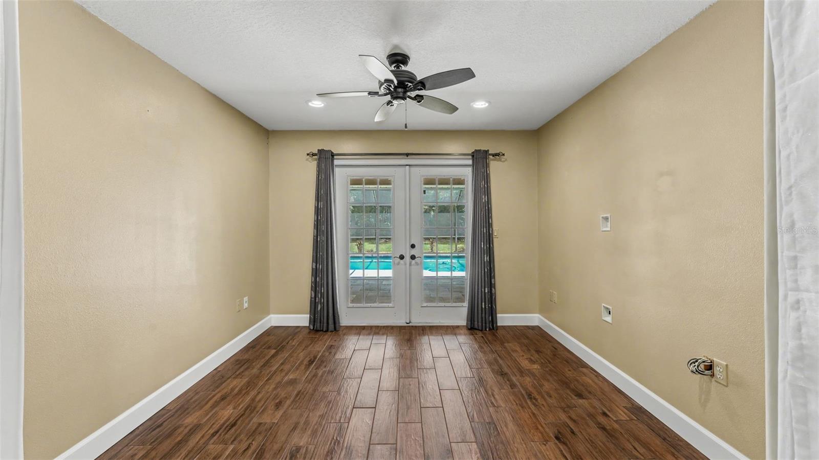1428 N TIMBERIDGE LOOP