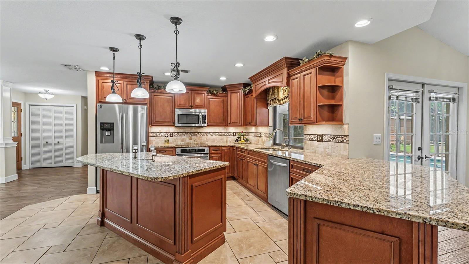 1428 N TIMBERIDGE LOOP